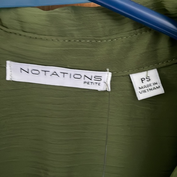 Button down blouse. 3/4 sleeve. NWT - Picture 3 of 5